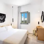 Luxury Summer Βίβλος